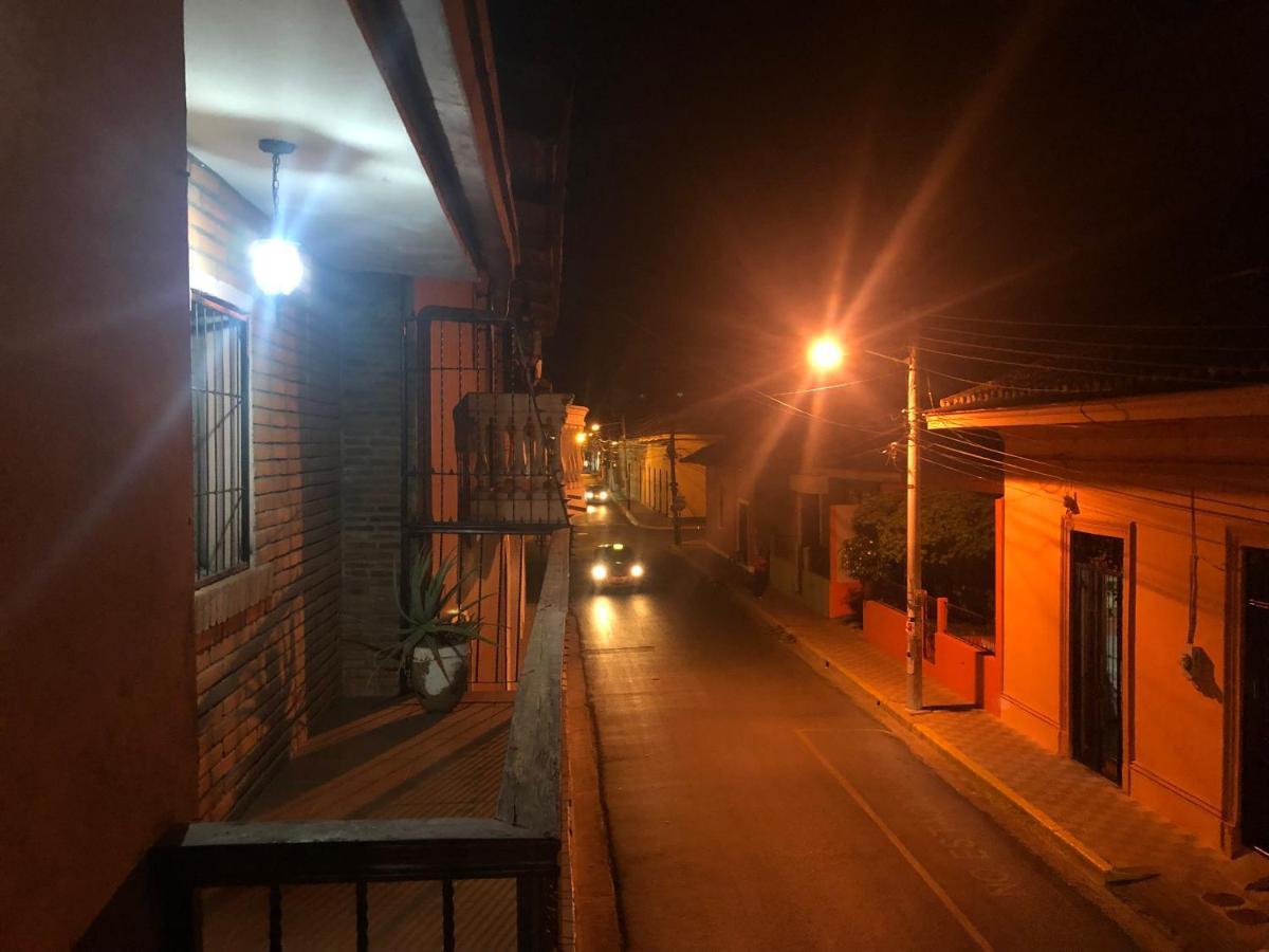 Hostal Lolita'S Boutique Гранада Экстерьер фото