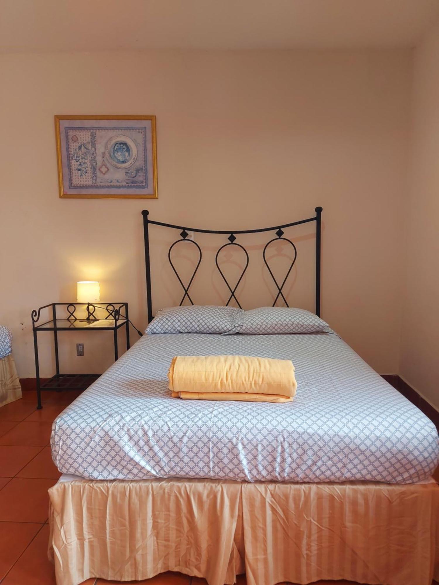 Hostal Lolita'S Boutique Гранада Экстерьер фото