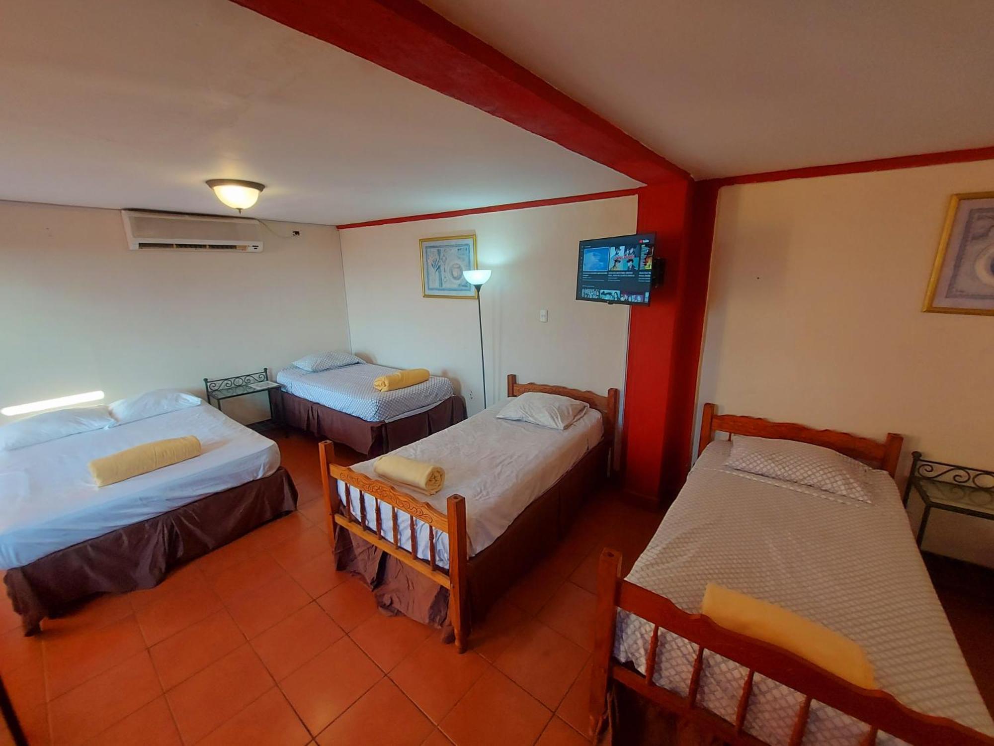 Hostal Lolita'S Boutique Гранада Экстерьер фото