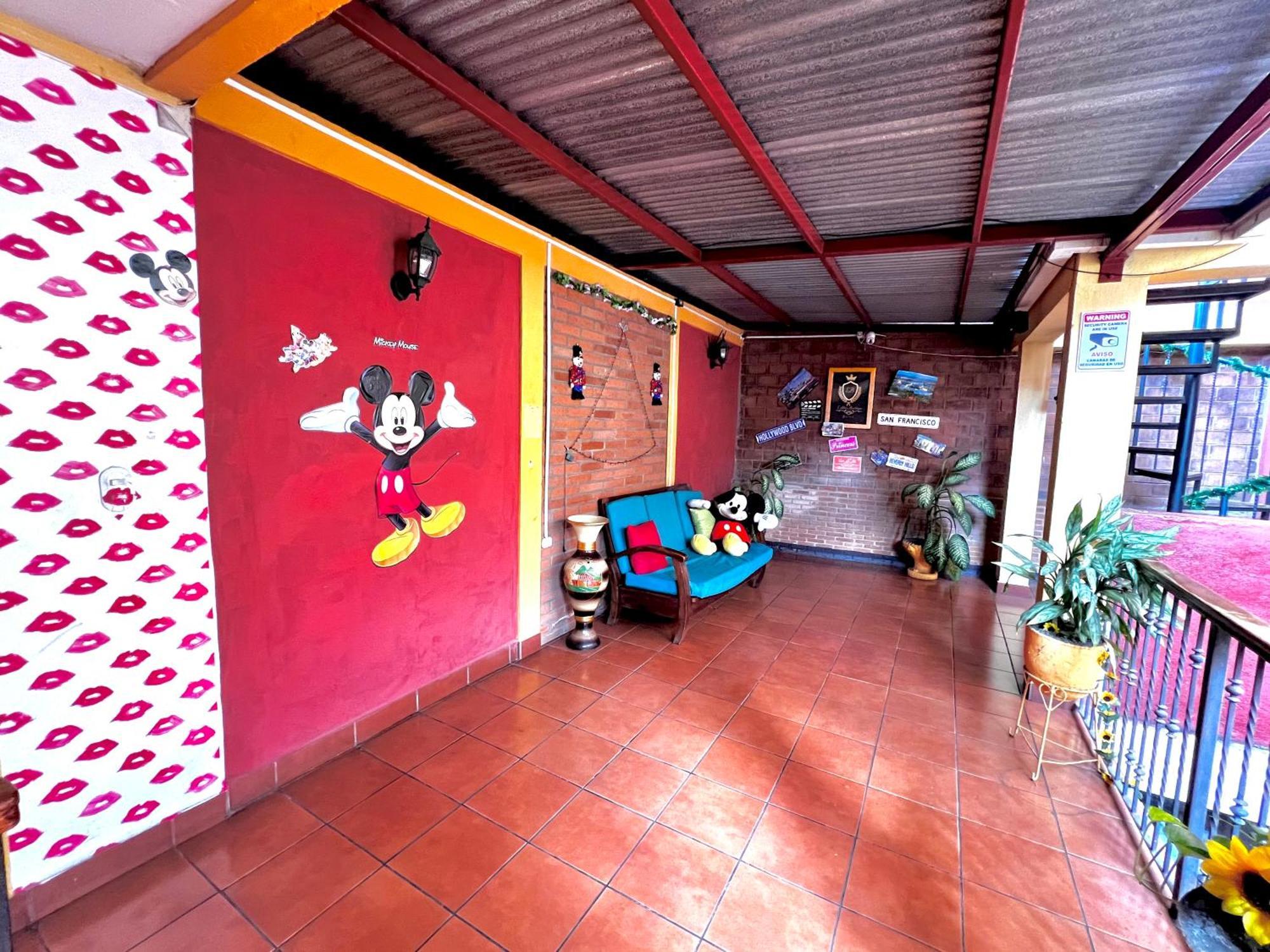 Hostal Lolita'S Boutique Гранада Экстерьер фото